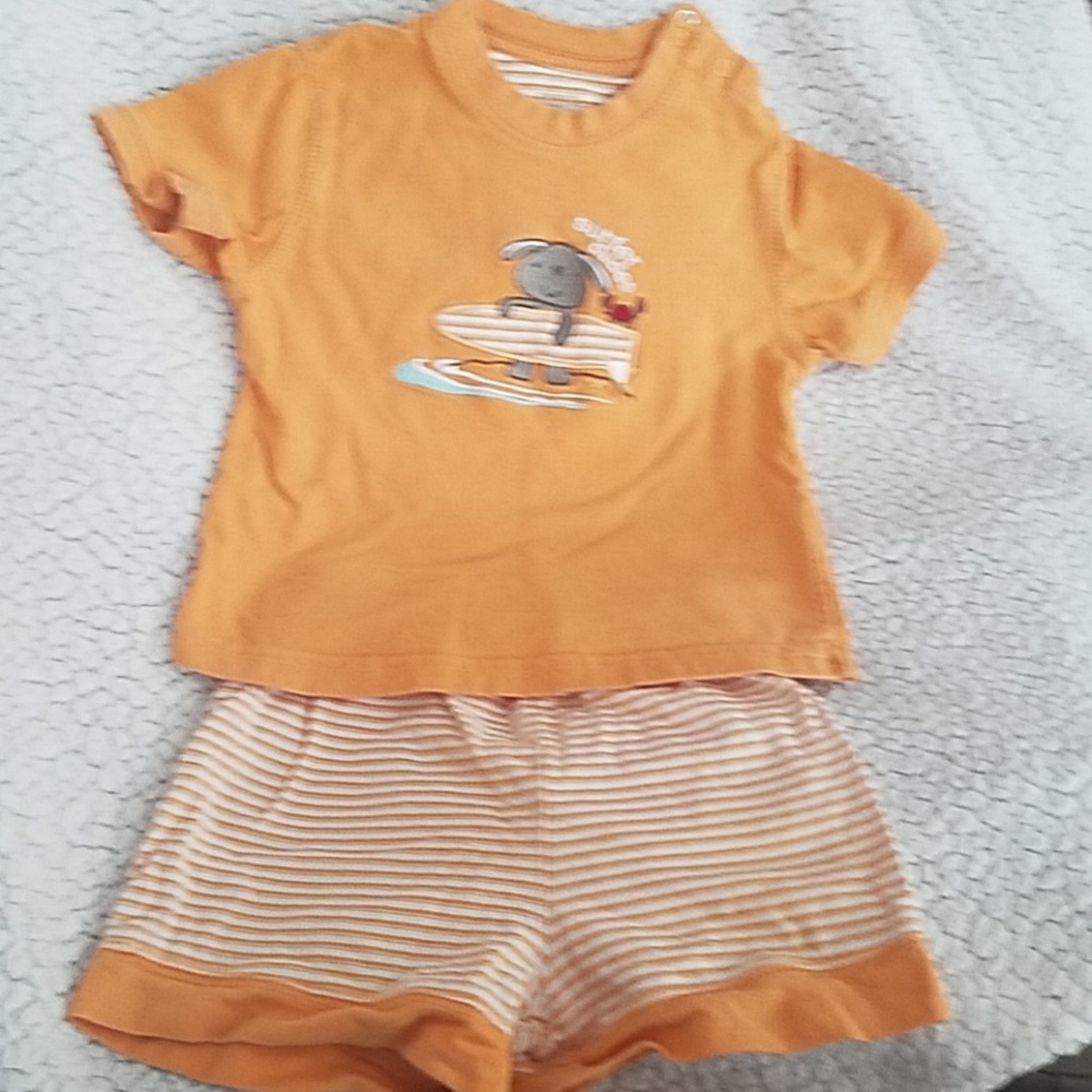 Carter's Short Set